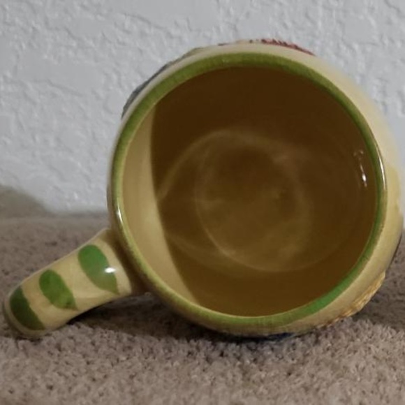 Country Yellow Mugs - Picture 5 of 8